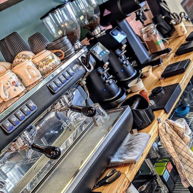 Tompol le Caf&eacute; Restaurant