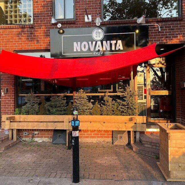 Caf&eacute; Novanta - Restaurants Terrasse Mile-End
