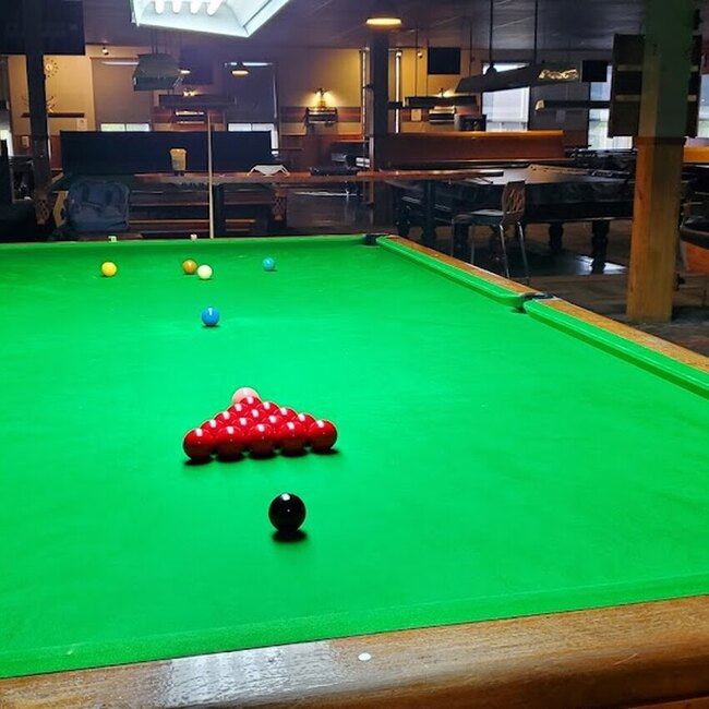 Resto Billard Snooker La Bande Au Coin - Restaurants pr&egrave;s de: J4P2J2