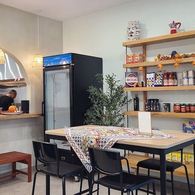 Manuzza - Restaurants Italiens Petite-Italie