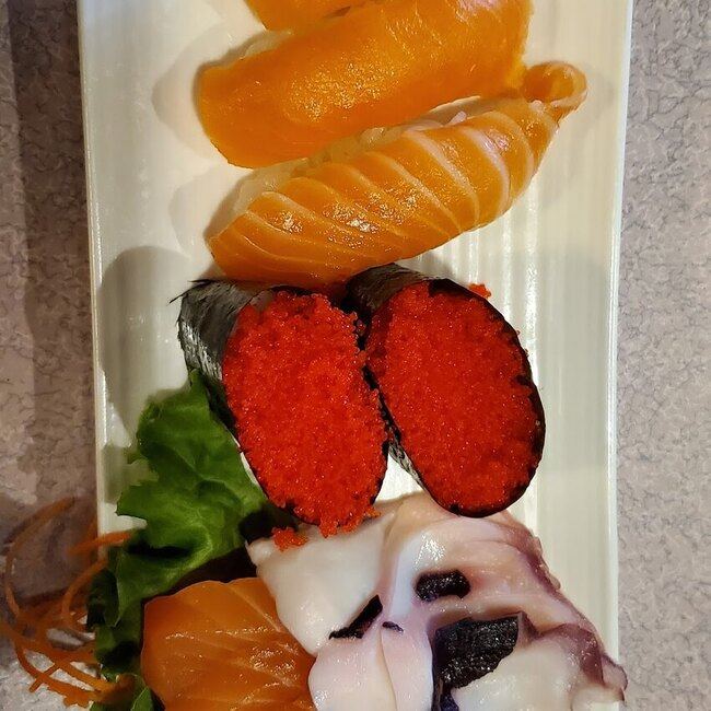 Yami bar - Restaurants pr&egrave;s de: H1L1C9