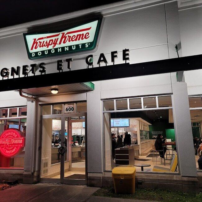 Krispy Kreme - Restaurants pr&egrave;s de: J4V2H7