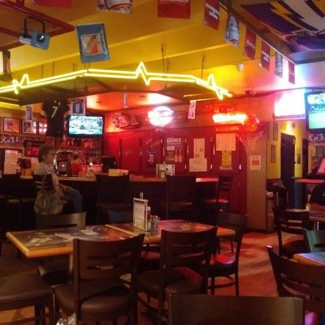 Bar La Chope - Restaurants pr&egrave;s de: J6K1B7