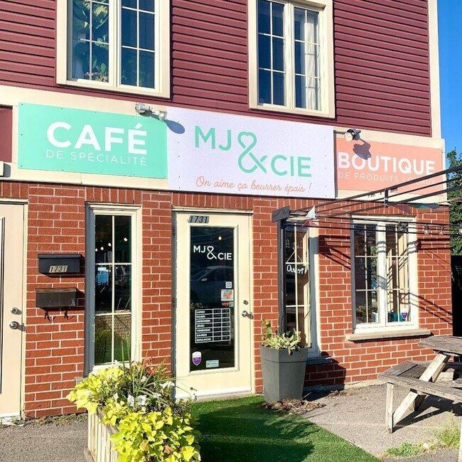 Caf&eacute; MJ et Cie - Restaurants pr&egrave;s de: J3L0B2