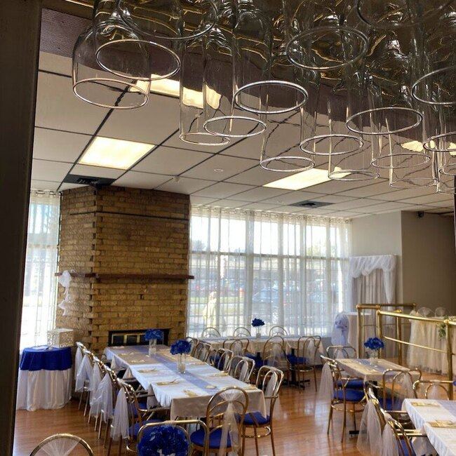 Resto Bar Las Vegas - Laval Bars, Fish & Chips Restaurants