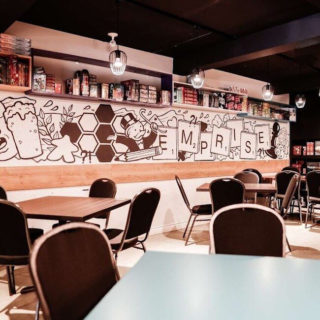 Sherlock Resto Pub Ludique - Restaurants pr&egrave;s de: J2S3L2