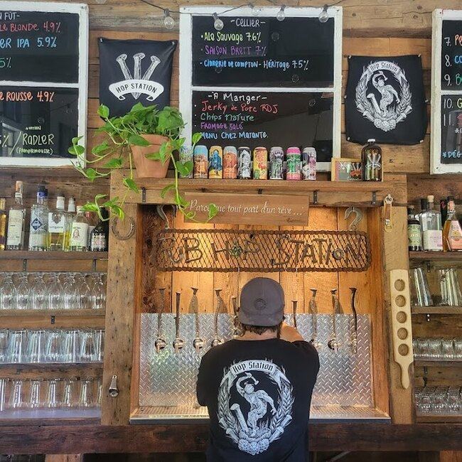 Hop Station - Restaurants pr&egrave;s de: J1A2S5