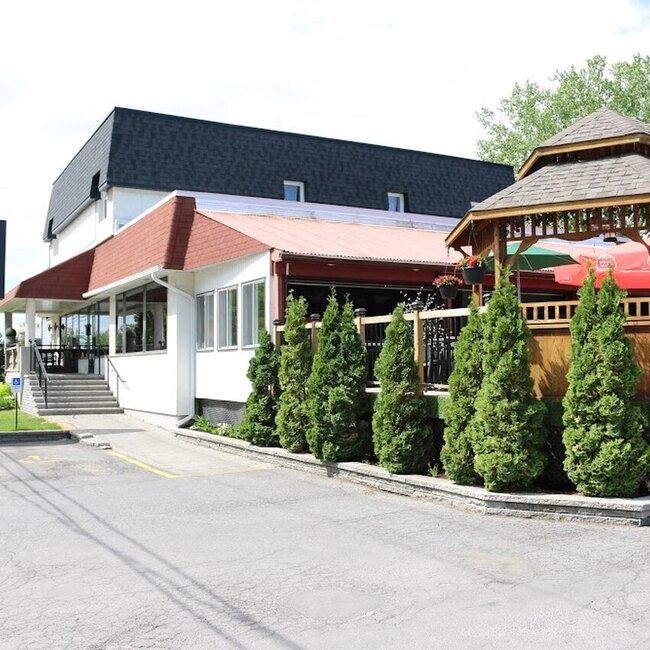 St-Jean Pizzeria -  Restaurants Near: J3B6X7