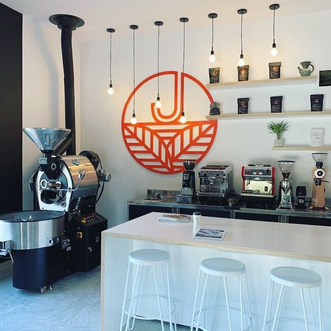 Julius Cafe Restaurant