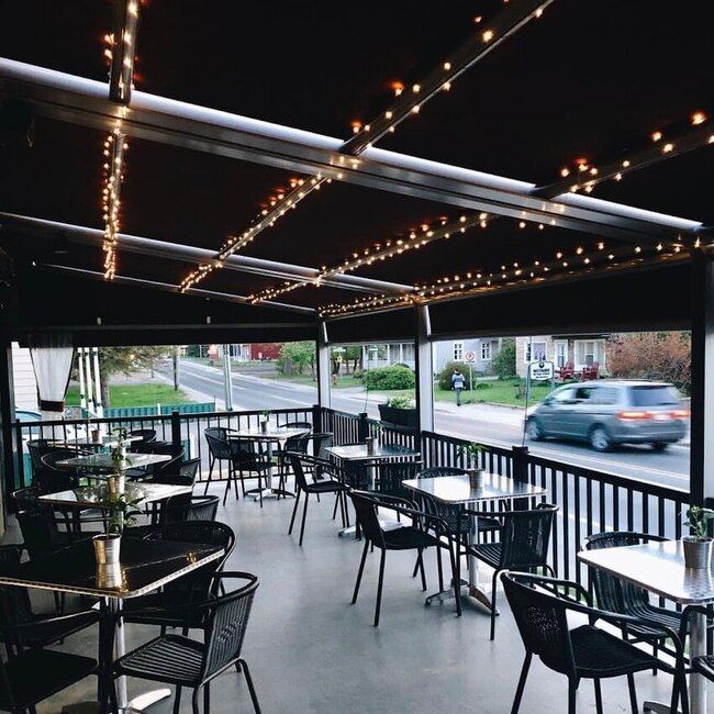 Sema Pizza - Restaurants pr&egrave;s de: J5T1K6