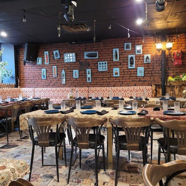 Abu el Zulof - Downtown Grill Restaurants