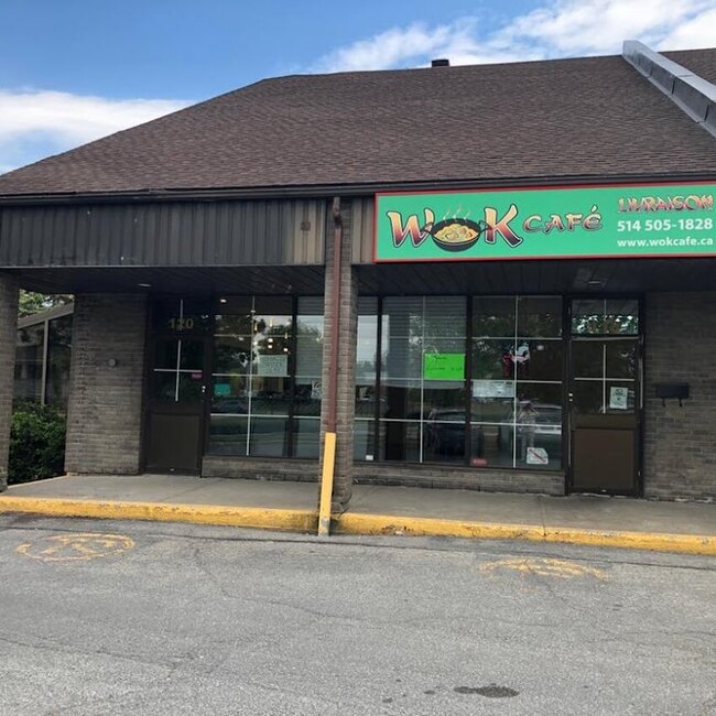 Wok Cafe Kirkland - Restaurants pr&egrave;s de: H9H4M2