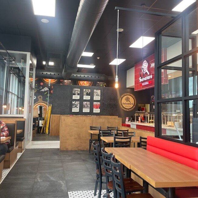 Pizza Salvator&eacute; Restaurant