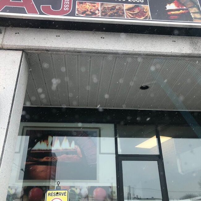 Le Pain Saj Express - Laval-Ouest Takeout Available Restaurants