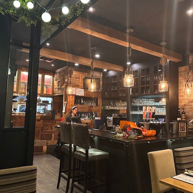 Bistro Fernand Restaurant