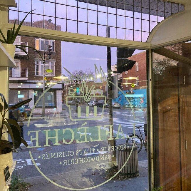 March&eacute; Lafl&egrave;che - P&acirc;tisseries Villeray-Saint-Michel