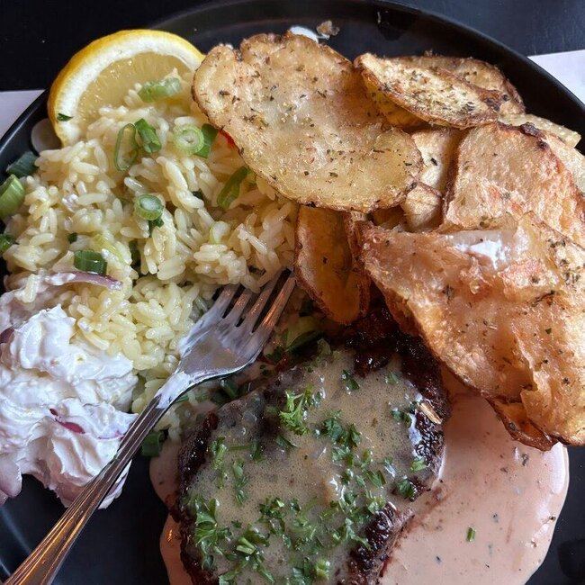 Restaurant Le Grec - Sherbrooke Restaurants