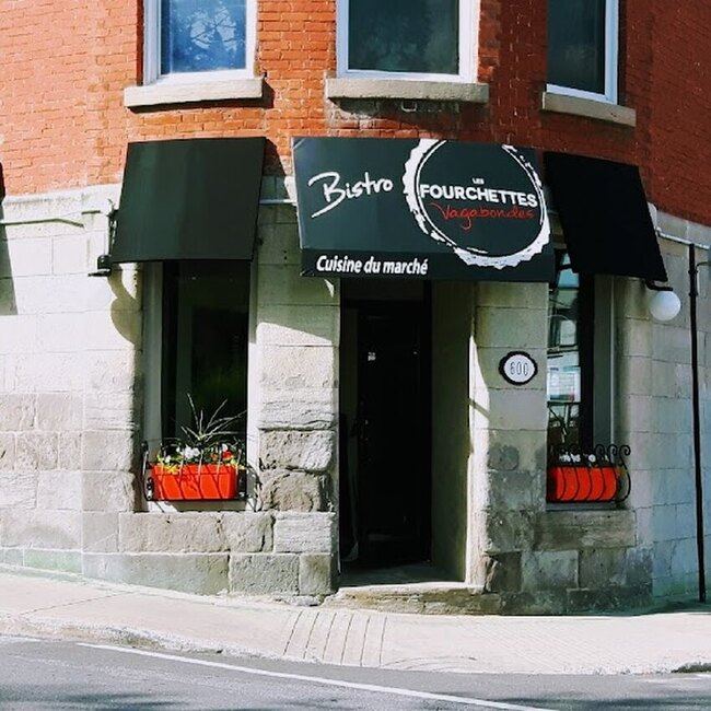 Traiteur Les Fourchettes Vagabondes - Restaurants pr&egrave;s de: J2S3L2