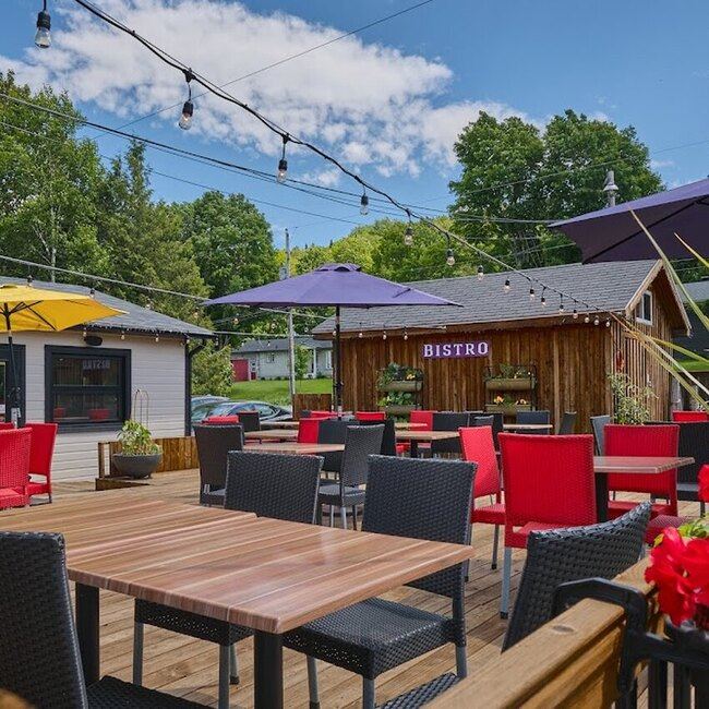 Bistro du Pinacle - Poutines Coaticook