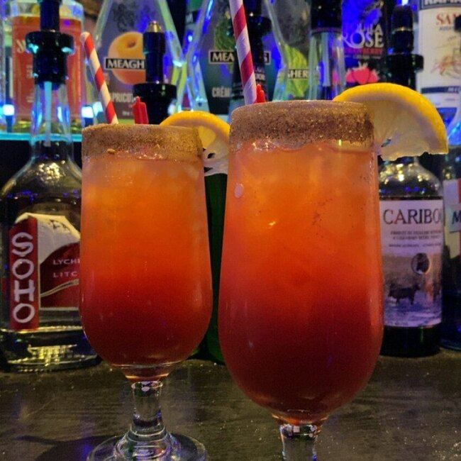 Bar Salon Chez Nina - Montreal Chez Restaurants