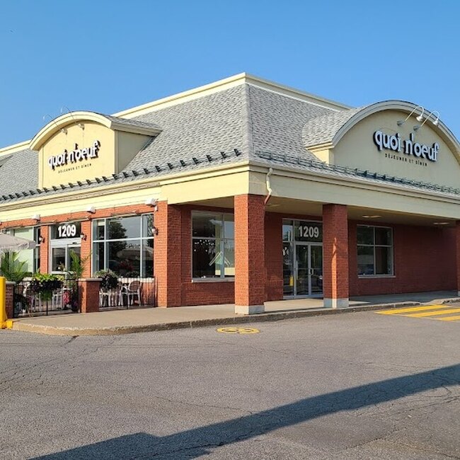 Quoi n'Oeuf - Sainte-Rose Brunch Restaurants