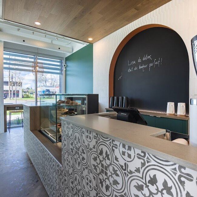 Caf&eacute; Eden - Restaurants pr&egrave;s de: J7C2P2