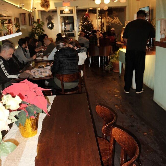 Caf&eacute; Noctis -  Restaurants Near: H4G3M6