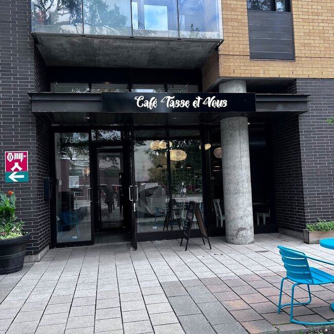 Caf&eacute; Tasse et Vous - breakfast Restaurants Near: H2S1K6