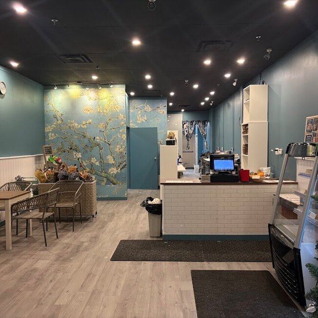 Mini Tokyo Sushi - Restaurants pr&egrave;s de: J4B0B1