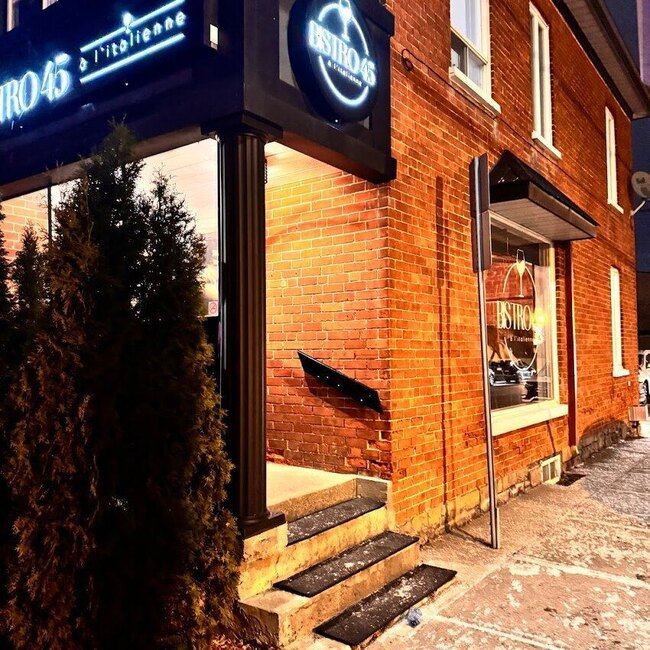 Bistro 45 Restaurant