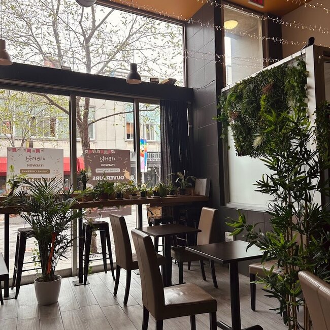 Itaewon MTL - Restaurants Commande en ligne Quartier des Spectacles