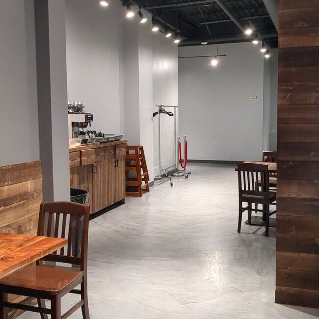 Restaurant Chef Panda's Bar & Event Venue - Restaurants pr&egrave;s de: H4M1P1