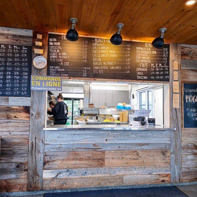 Restaurant Le Bidon - Restaurants pr&egrave;s de: J6T4P6