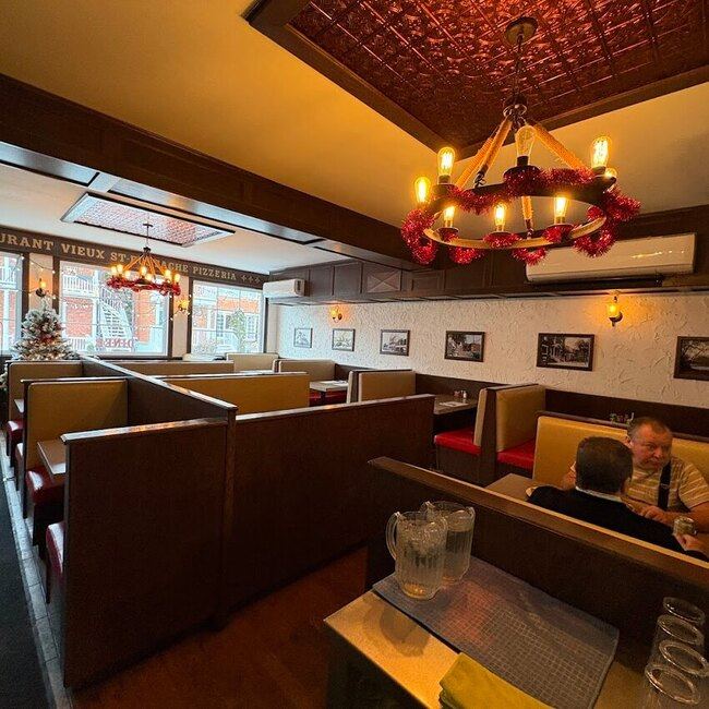 Vieux St-Eustache Pizzeria -  Restaurants Near: J7P5A4