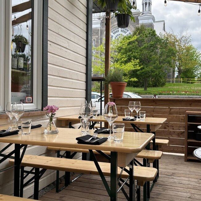 Le Rouge Tomate Saint-Sauveur - Menu, Reviews & More January 2026