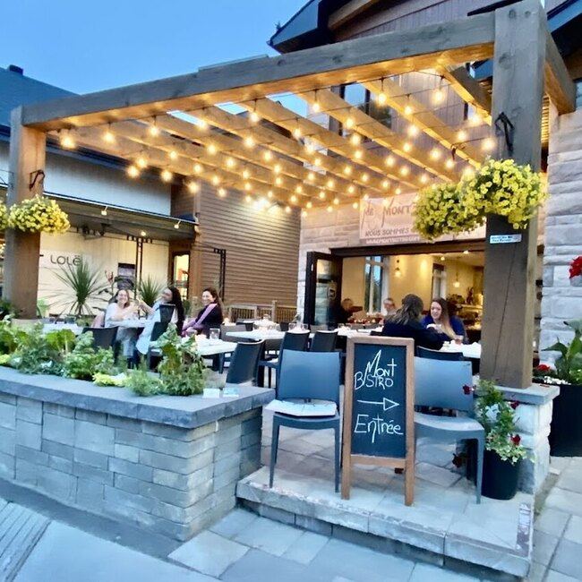 Mont Bistro - Restaurants pr&egrave;s de: J0R1R3