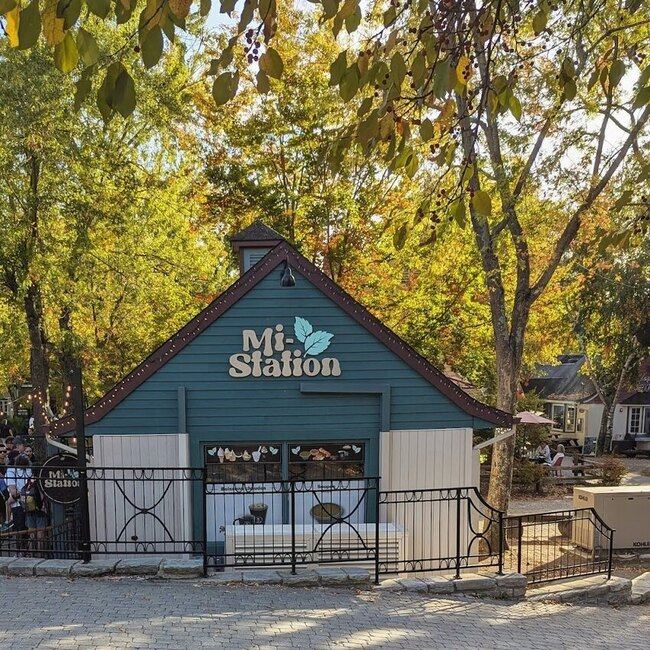 Mi-Station -  Restaurants Near: J8E1E1