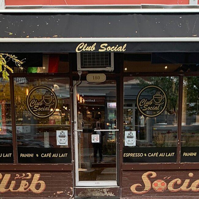 Caf&eacute; Club Social - Mile-End Bars