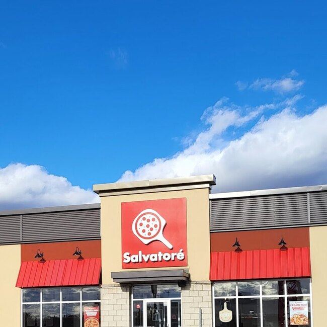 Pizza Salvator&eacute; Restaurant