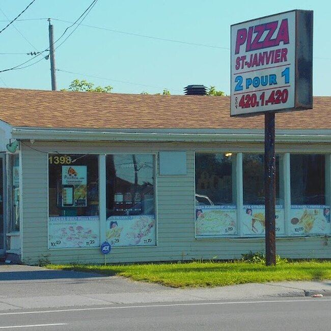 Pizza St Janvier - Restaurants pr&egrave;s de: J7J1P3