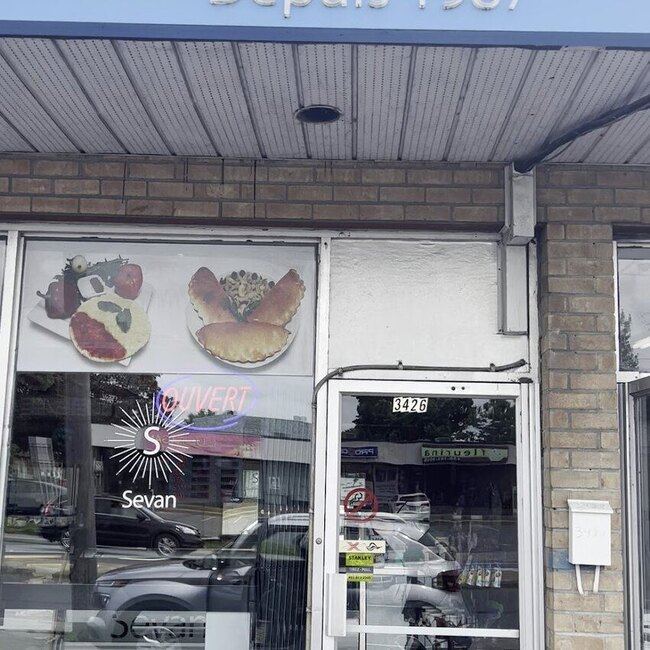 Lahmajoun Sevan - Restaurants pr&egrave;s de: H4K1M9