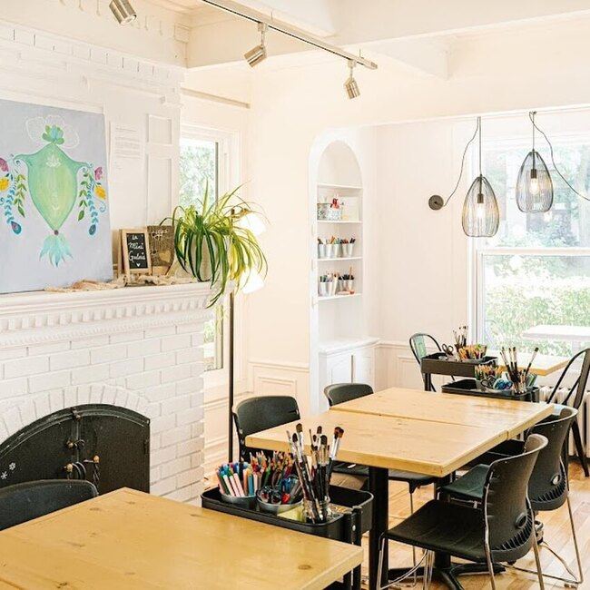 Atelier Art Intuitif -  Restaurants Near: H7L1M2