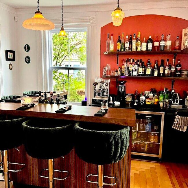 Anna e Tina buvette italienne -  Restaurants Near: G9T1A3