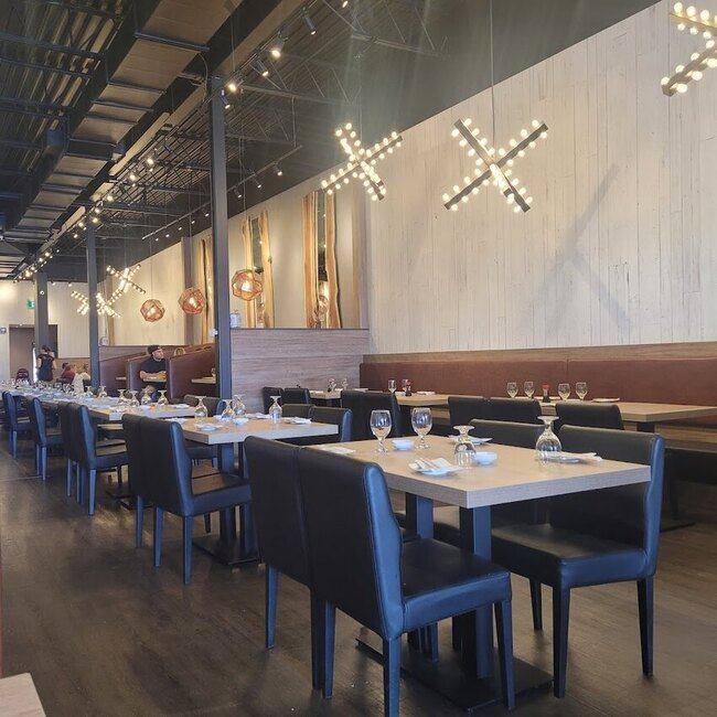 HANA SUSHI Restaurant