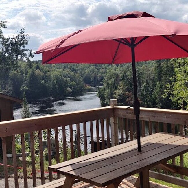 Le Spot &agrave; Poutine - Poutines Rawdon