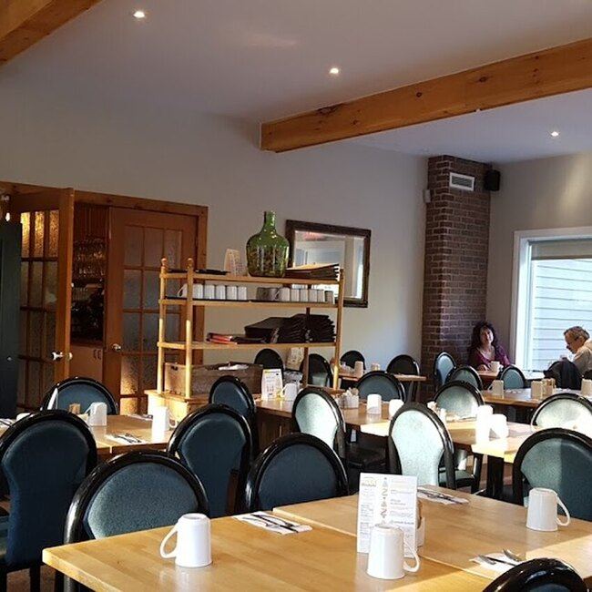 Caf&eacute; Terrasse La Tani&egrave;re -  Restaurants Near: J3H3N7