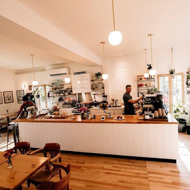 Norah Caf&eacute; de l'Anse -  Restaurants Near: J7V8W5