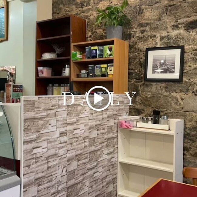 Van Winkles Sandwiches - Restaurants pr&egrave;s de: H2Y2E5