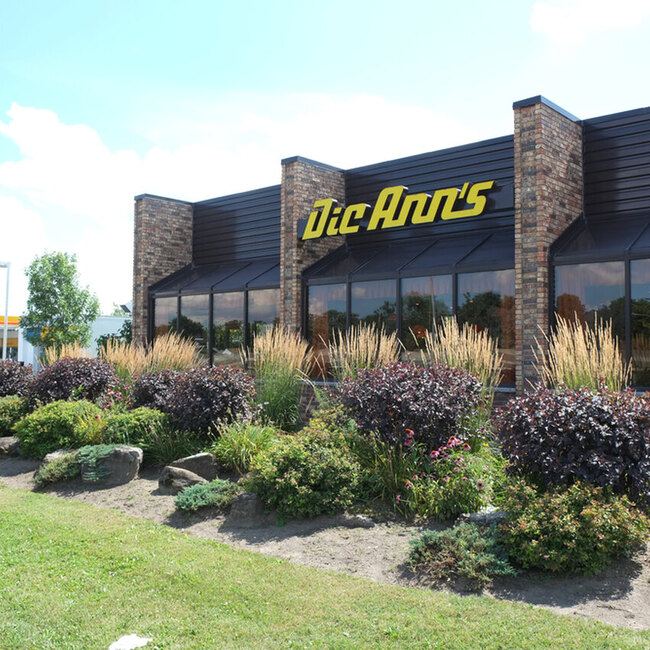 Dic Ann's Hamburgers -  Restaurants Near: H1L1E5