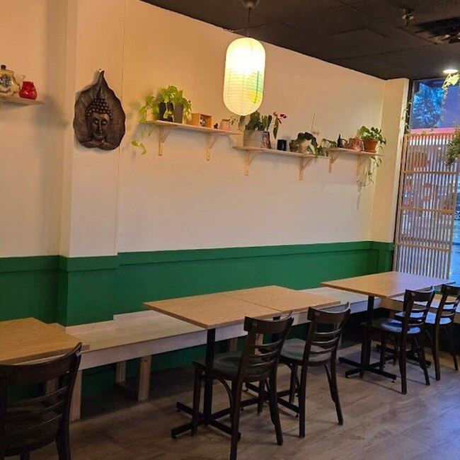 Boonla&iuml; - Restaurants pr&egrave;s de: H4C1T7